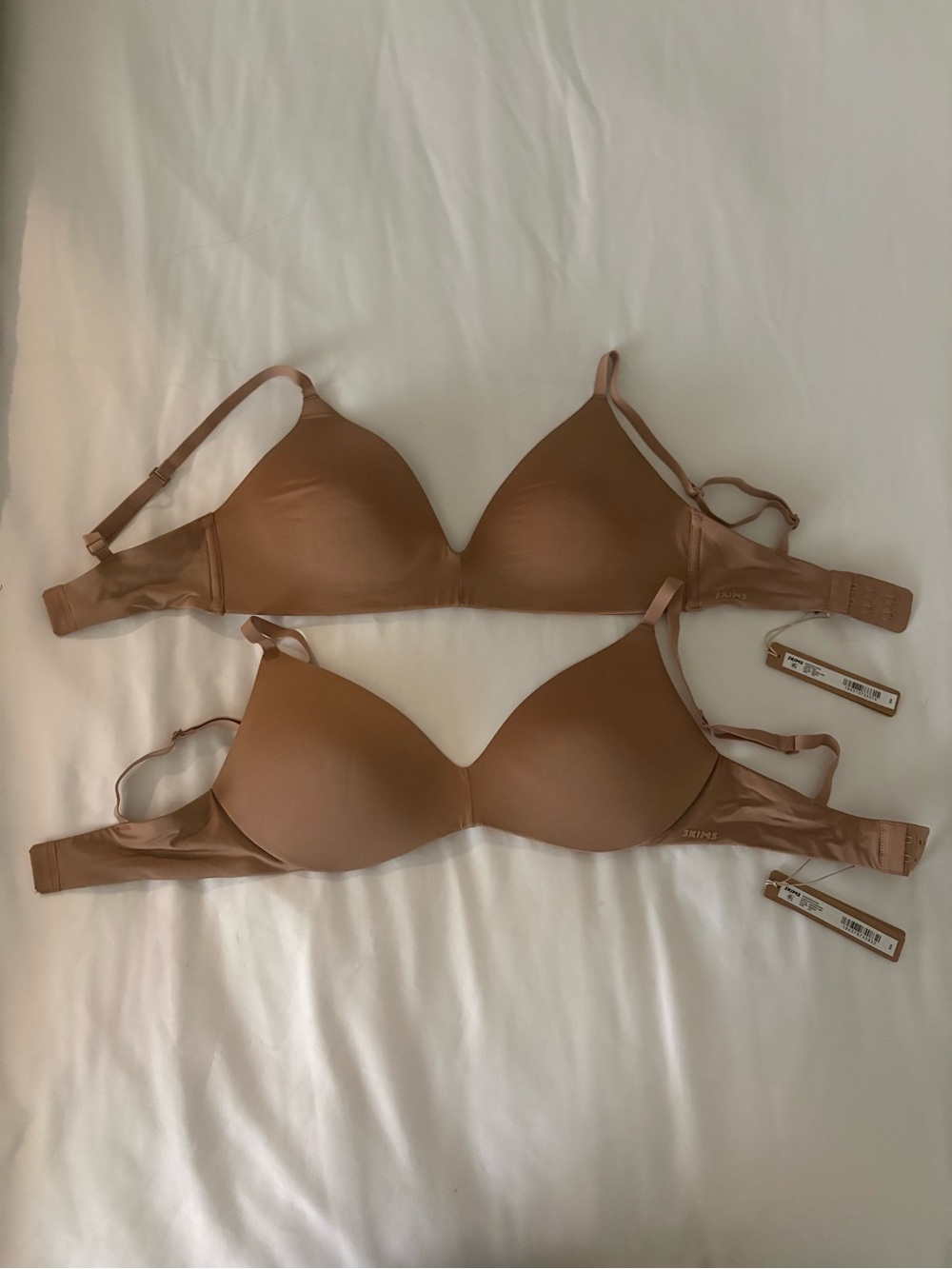 NWT SKIMS BRAS